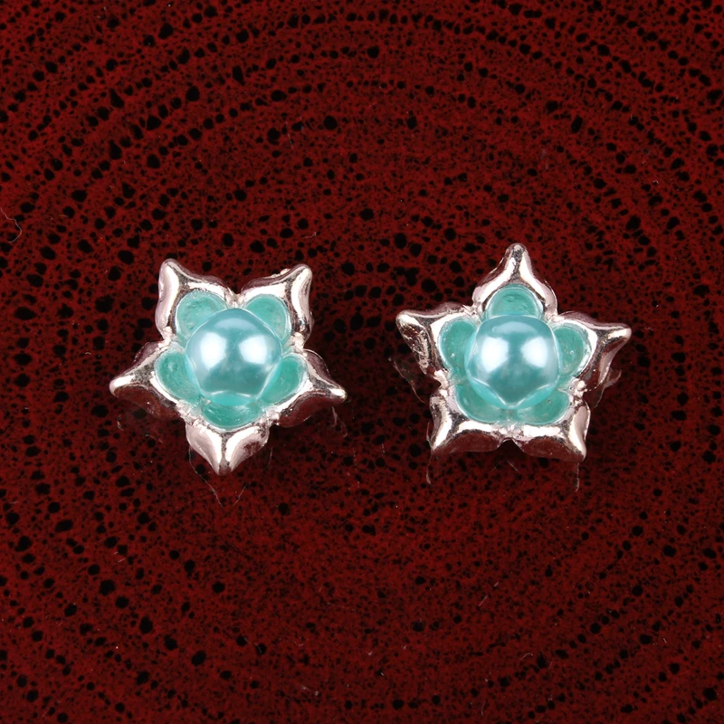 E16