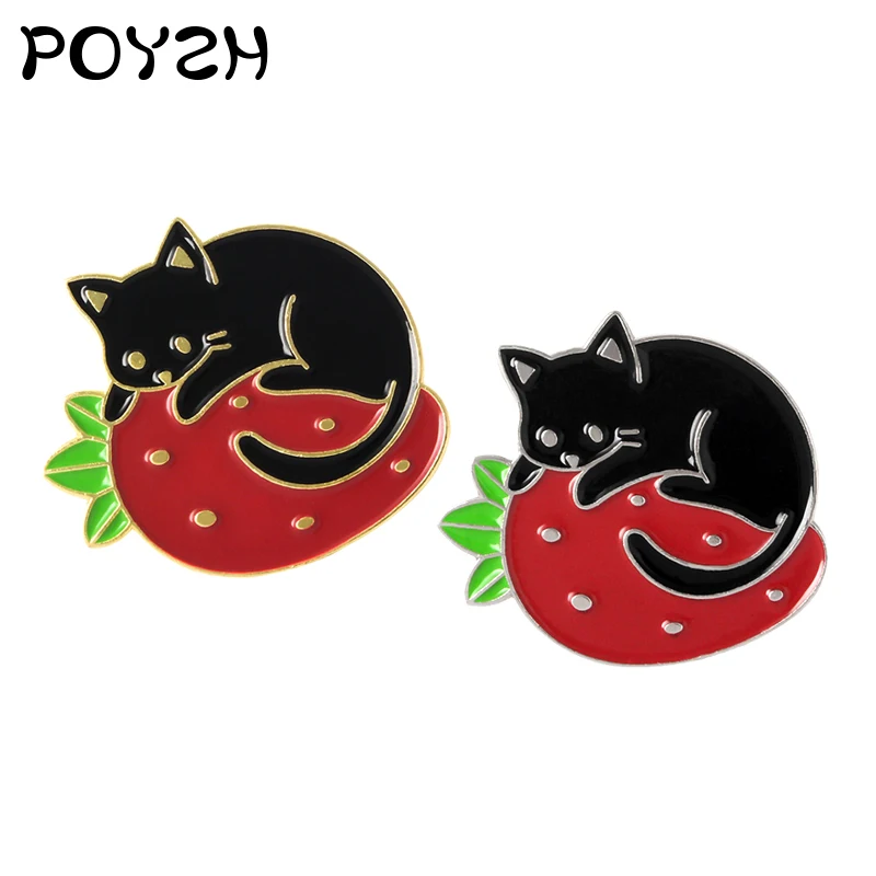 

Cute black cat strawberry brooch cat lying on strawberry creative backpack shirt jewelry female Enamel Lapel Pin friend gift kid
