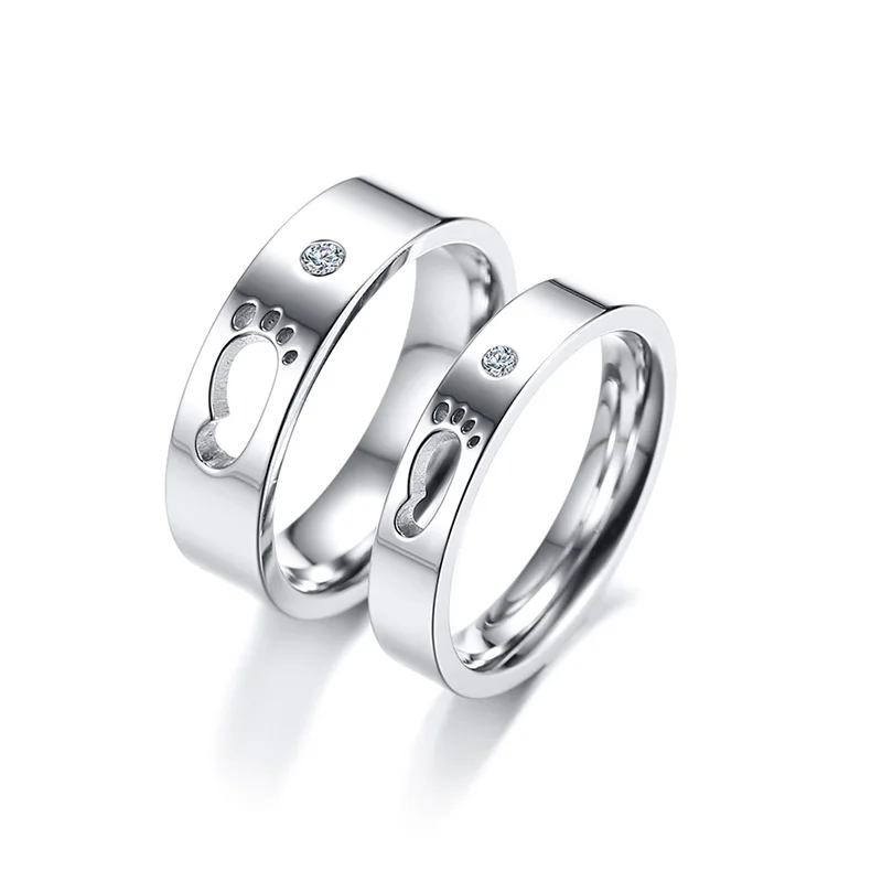 NEWBUY 2018 New Fashion Stainless Steel Hollow Out Feet Clear Cubic Zirconia Wedding Rings For Women Men Lovers' Couple Jewelry