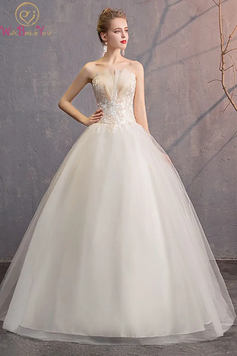 

2019 New Design Simple Ivory Wedding Dresses Ball Gown Scoop Neck Sleeveless Appliques Elegant Lace Up Bridal vestido de noiva