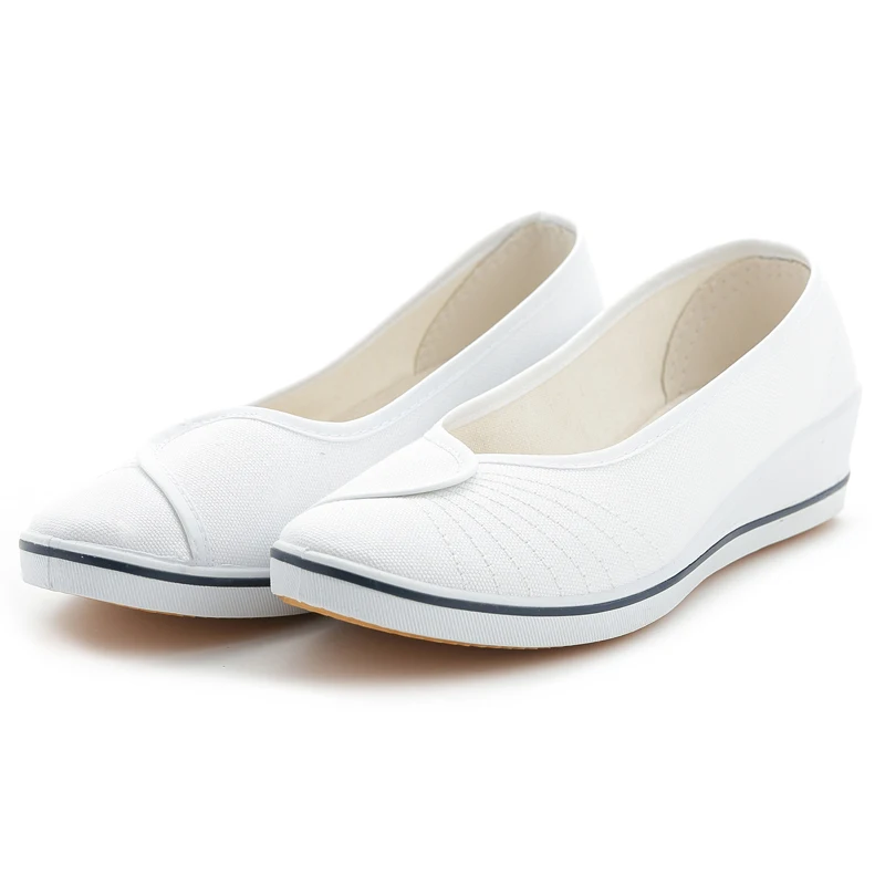 non canvas nursing shoes