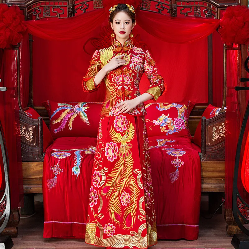 

High Quality Women Phoenix Embroidery Cheongsam Long Qipao Wedding Dresses Traditional Chinese Dress China Clothing Store