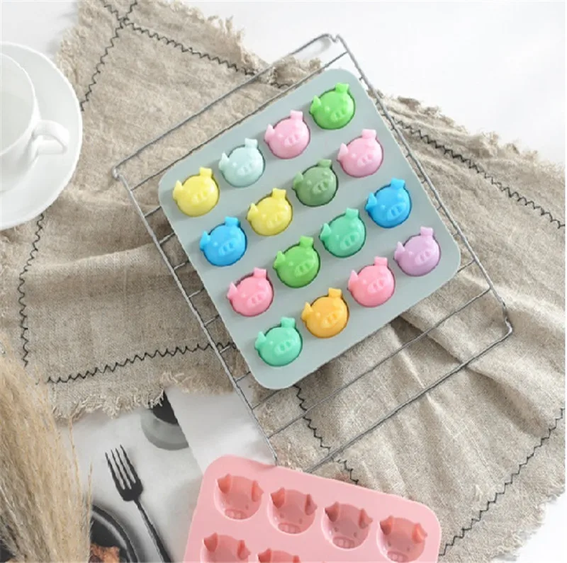 

16 Holes Pig Head Silicone Chocolate Molds Funny Piggy Handmade Candy Ice Cube Modelling Supplies DIY Cake Decorating Tool
