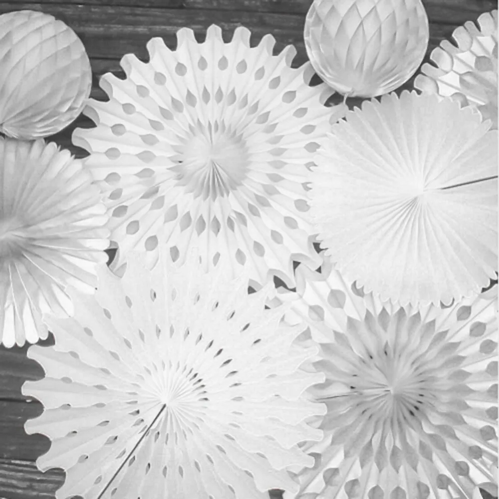 

5pcs 12cm White Christmas Snowflake Tissue Paper Fan Cut-out Paper Fans Hanging Snowflake Decoration Christmas New Year for Home