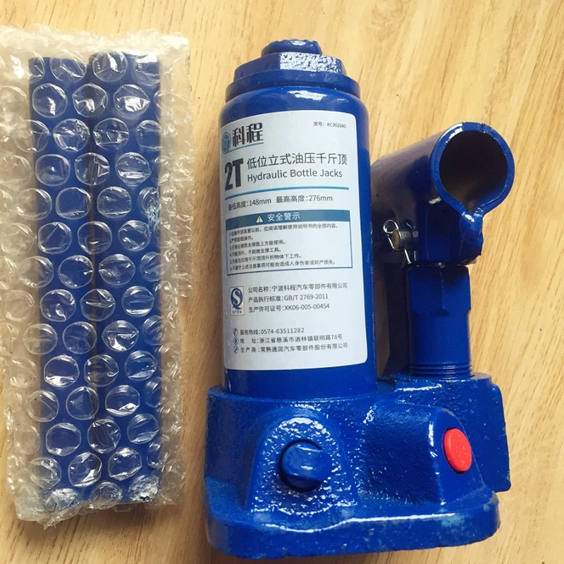 2 Tons Capacity Hydraulic Jacks with European standardin Car Jacks