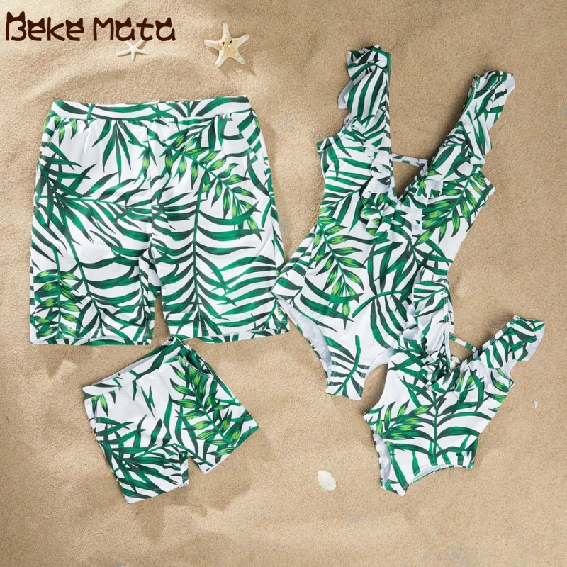 

Family Matching Swimwear Summer Mother Daughter Swimsuits One-piece Father Son Bathing Suit Family Look Mommy And Me Clothes Set