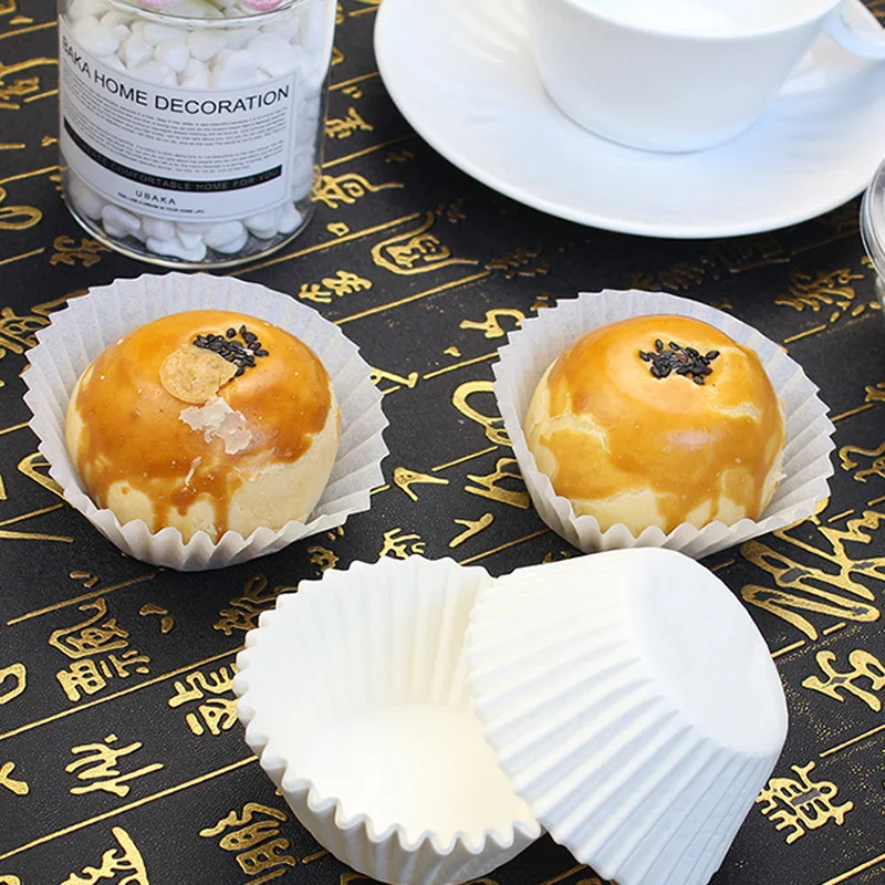 

200pcs White Cupcake Cups Paper Cake Cups Baking Cups Liners Cupcake Case Paper Tray Cake Mold Cupcake Wrapper Liner Party Decor