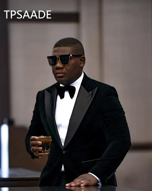 2019-Fashion-Custom-Designed-Men-Suits-Dark-green-Velvet-Peak-Lapel-Jacket-With-Black-Pants-For