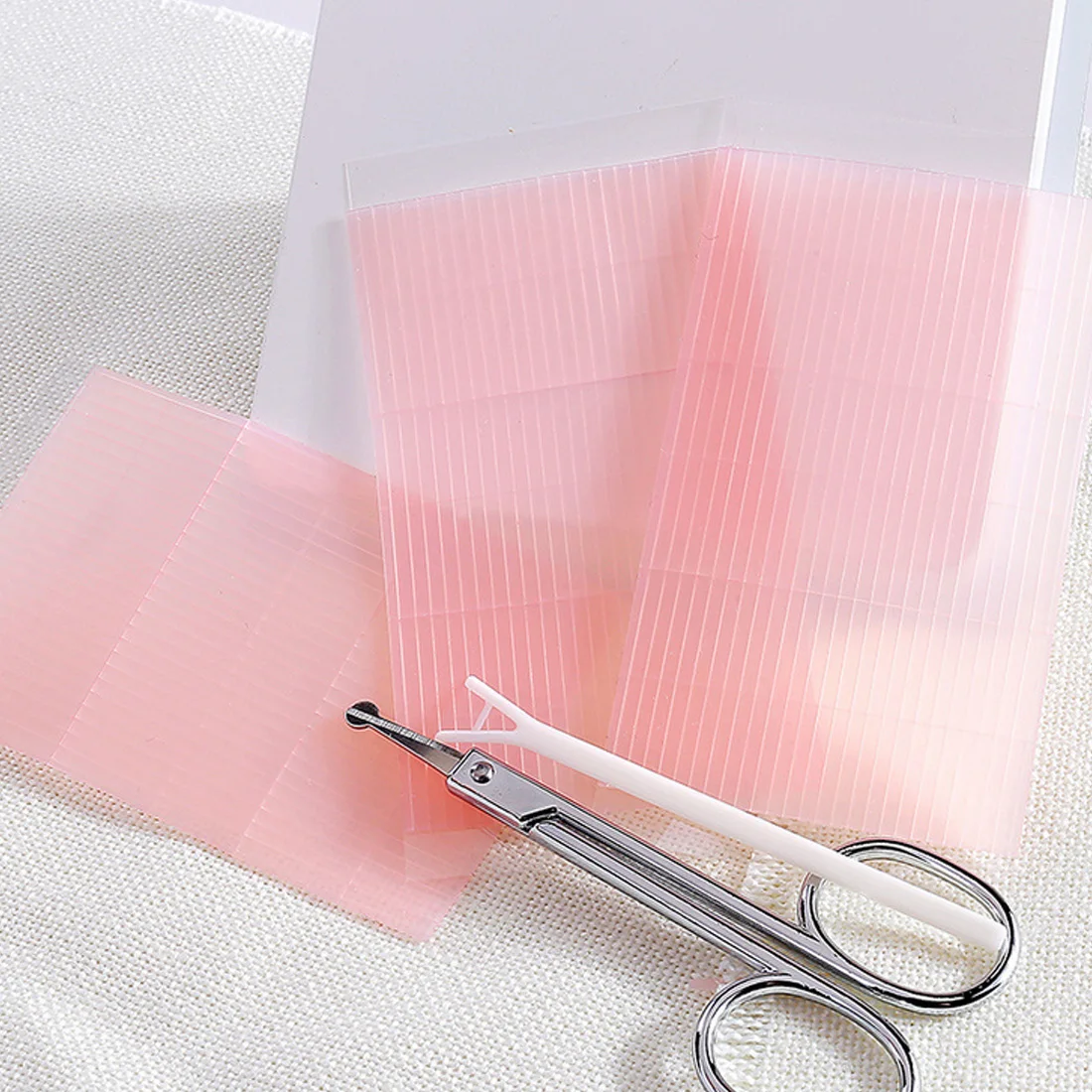 

225pcs/Box Double Sides Eyelid Stickers/ Magic Stretch Fiber /adhesive medical EyeTape Strips for Natural-looking Creased Eyelid