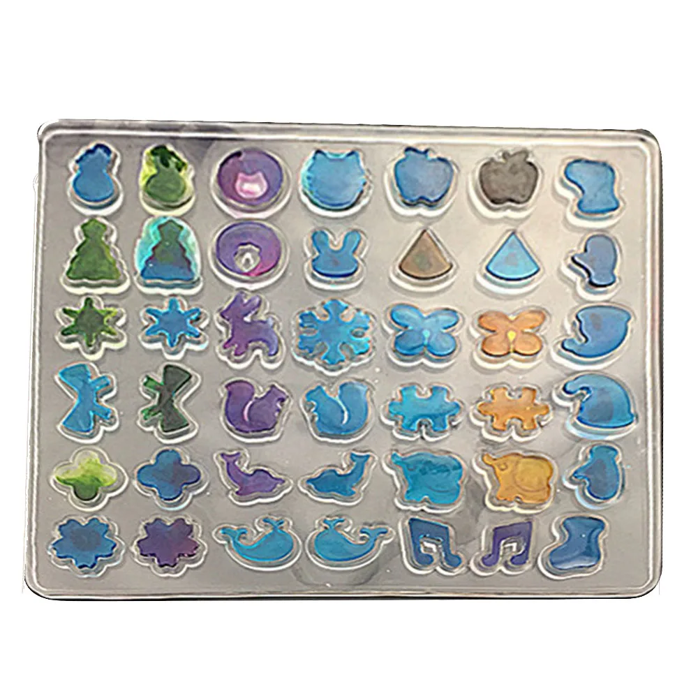 Набор маленьких сережек гвоздиков разной формы силиконовые из УФ эпоксидной