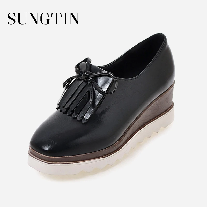 ladies black patent flat shoes