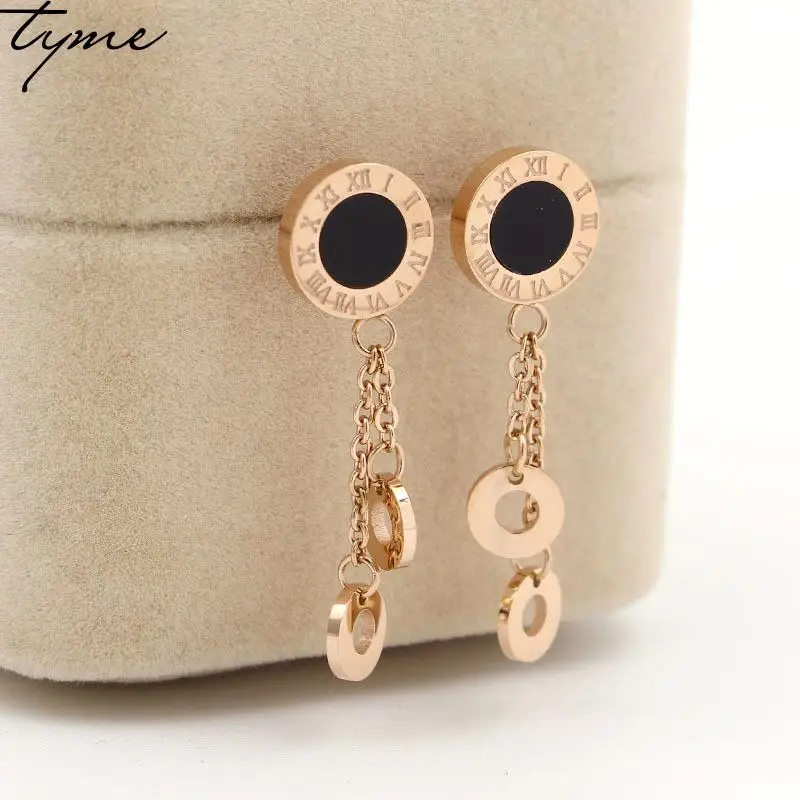

2017 Fashion Titanium steel Roman Digital Black white Double Stud earrings Shell Sheet Hanging Double Circle Earrings Female