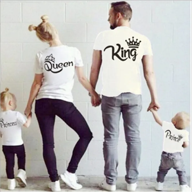 

Family Dad Mom Kids matching outfits mommy and me clothes mother daughter dresses Fashion T-Shits King Queen princess