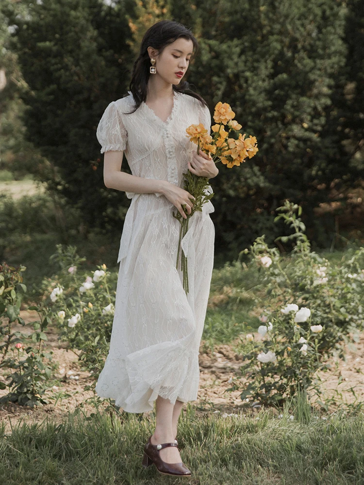 

2019 new fashion women's dresses French Vintage Lace Dress Temperament Seaside Resort