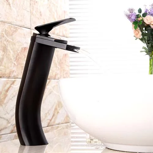 شكل فريد مرحاض وحيد مقبض خلاط شعبية في السوق الأوروبية النفط مفروك النحاس بالوعة الحمام الغرور الحنفيات شكل فريد مرحاض وحيد مقبض خلاط شعبية في السوق الأوروبية النفط مفروك النحاس بالوعة الحمام الغرور الحنفيات