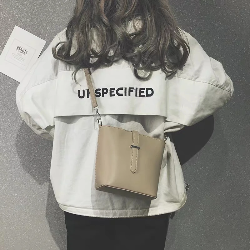 

Fashion hot women's bag Messenger bag shoulder bag PU women bag's Messenger bag solid color handbag zipper phone bag