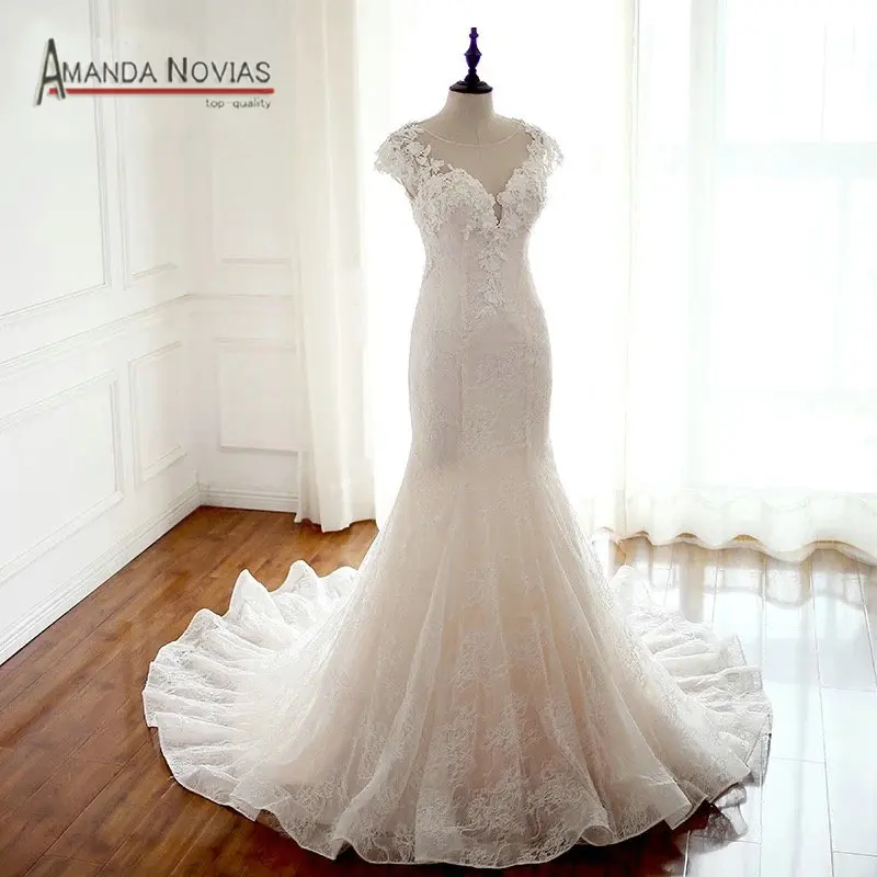 

abito da sposa Cap Sleeve Appliques Pearls Mermaid Lace Wedding Dress