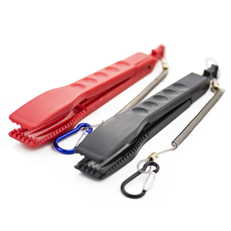 

2019 Fishing Body Tongs Gripper With Plastic Holder Switch Lock Catch Fishing Gear