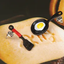 1 пара, милый забавный дизайн, асимметричная лопата, сковорода, жареное яйцо, серьги-гвоздики, женская мода, персонализированные подарки, ювелирные изделия