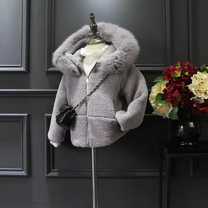 Новое зимнее хлопковое утепленное короткое пальто со съемным мехом для девочек