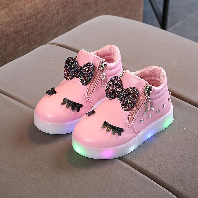 2019 Kids Sneakers Fashion LED Lights Baby Girls Boots Glowing Kids Sports Casual Shoes Princess Shoes High Quality Size 21-30 2019 Kids Sneakers Fashion LED Lights Baby Girls Boots Glowing Kids Sports Casual Shoes Princess Shoes High Quality Size 21-30