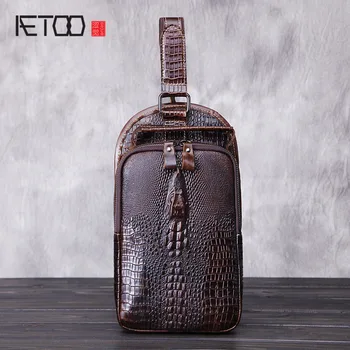 

AETOO Crocodile pattern chest bag male head layer of leather men bag cowhide men fashion leisure Messenger bag vintage