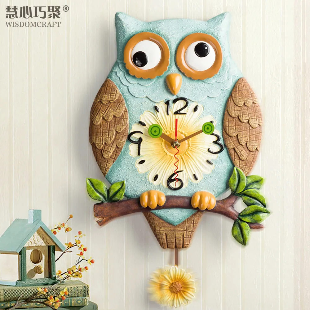 Creative Fashion Of Owl Clock Living Room European Pastoral Silent Clock Resin Clock Bedroom Decoration Art