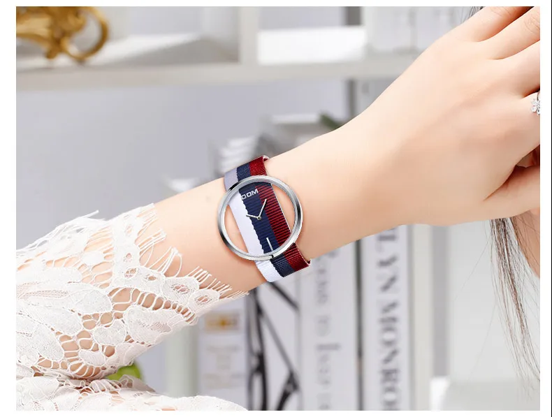 Feminino de Luxo Pulseira de Couro Esportivo e Casual para Senhoras e Mulheres Relógio de 30mm de Quartzo Relógio Moderno Impermeável Genuíno Elegantes Dom 24 Relógios femininos