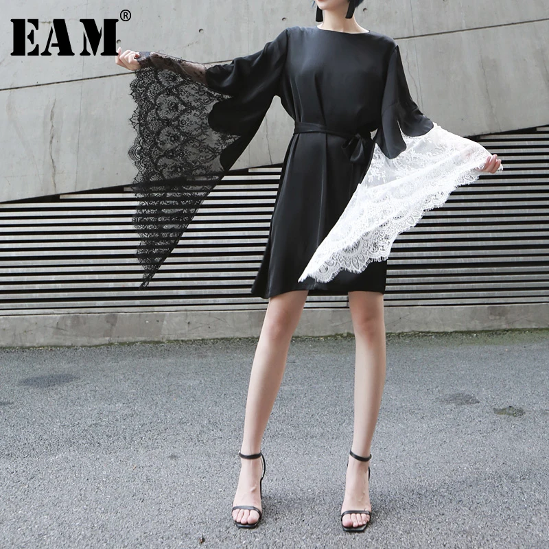 

[EAM] 2019 New Spring Summer Round Neck Batwing Sleevebutton Personality Lace Spliced Loose Dress Women Fashion Tide JX396