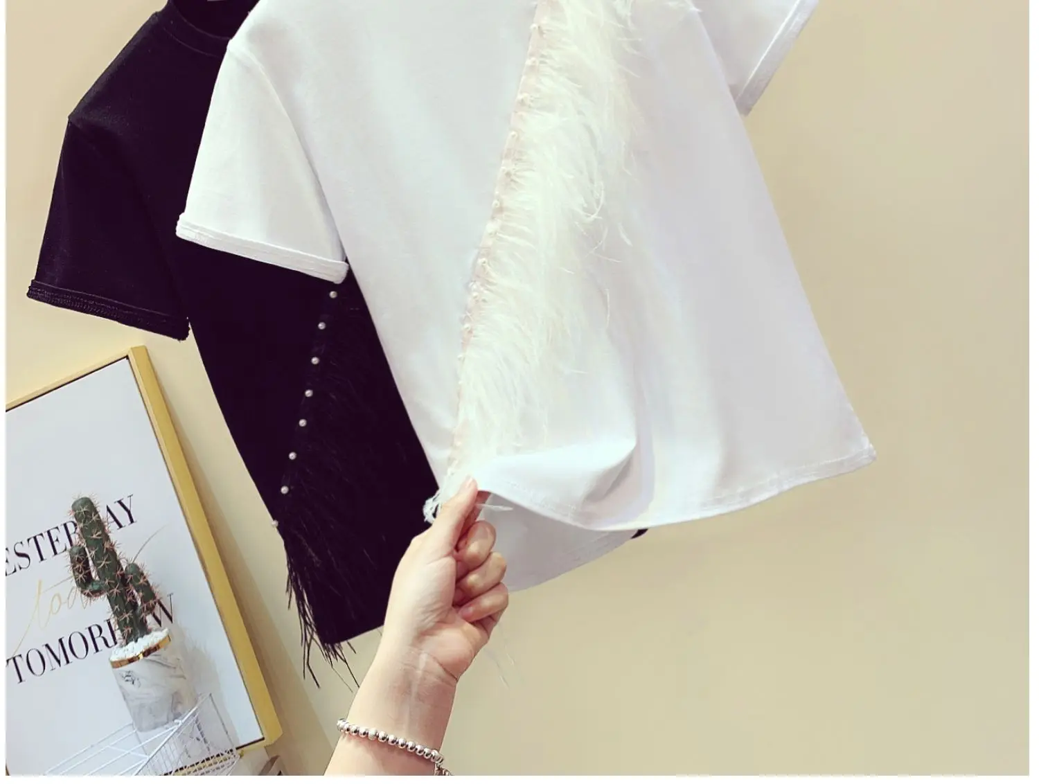 Женская футболка с перьями из бисера, летняя Новинка, футболка с перьями и бахромой, женская футболка с коротким рукавом, темпераментный Топ