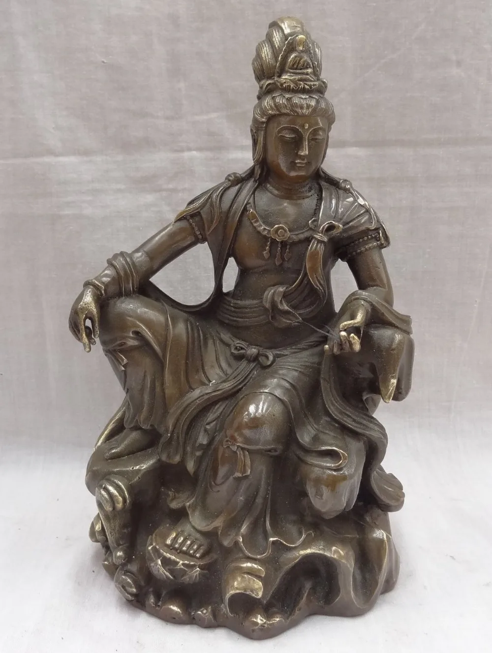

bi002477 9"Chinese Bronze Copper Buddhism Sitting Kwan-Yin Guan Yin Copper Goddess Statue
