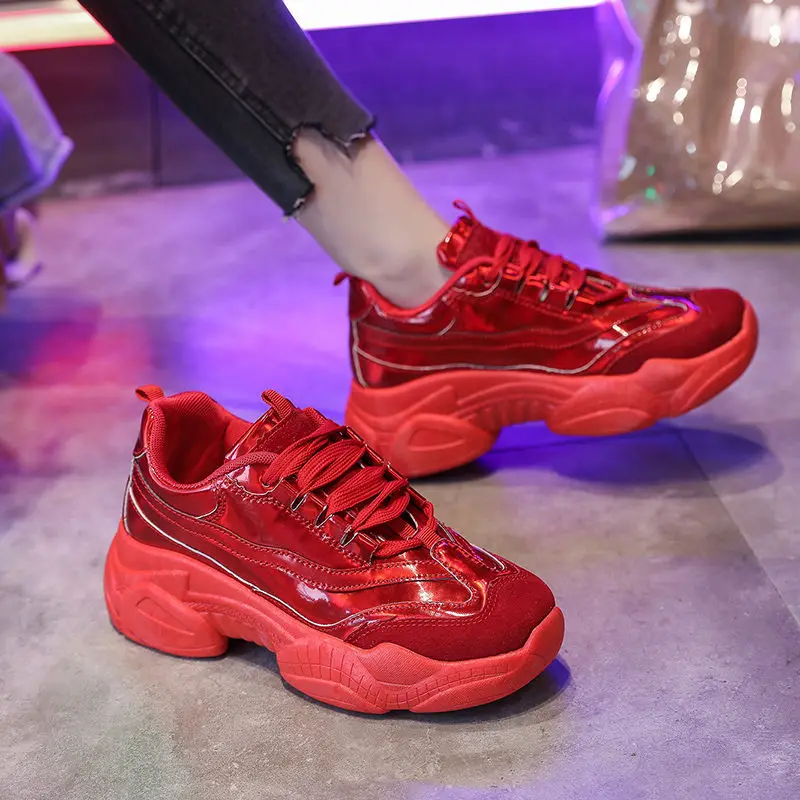 Женские кроссовки с лазерным блеском; модная женская обувь на платформе; Розовая Вулканизированная Обувь На Шнуровке; женские кроссовки; обувь для папы - Цвет: Красный