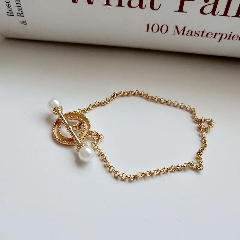 

Hongye Chic Women's Bracelet New Fashion Gold Color Natural Pearl Wrist Chain Adjustable Silver 925 Jewelry Gifts Girls Bracelet