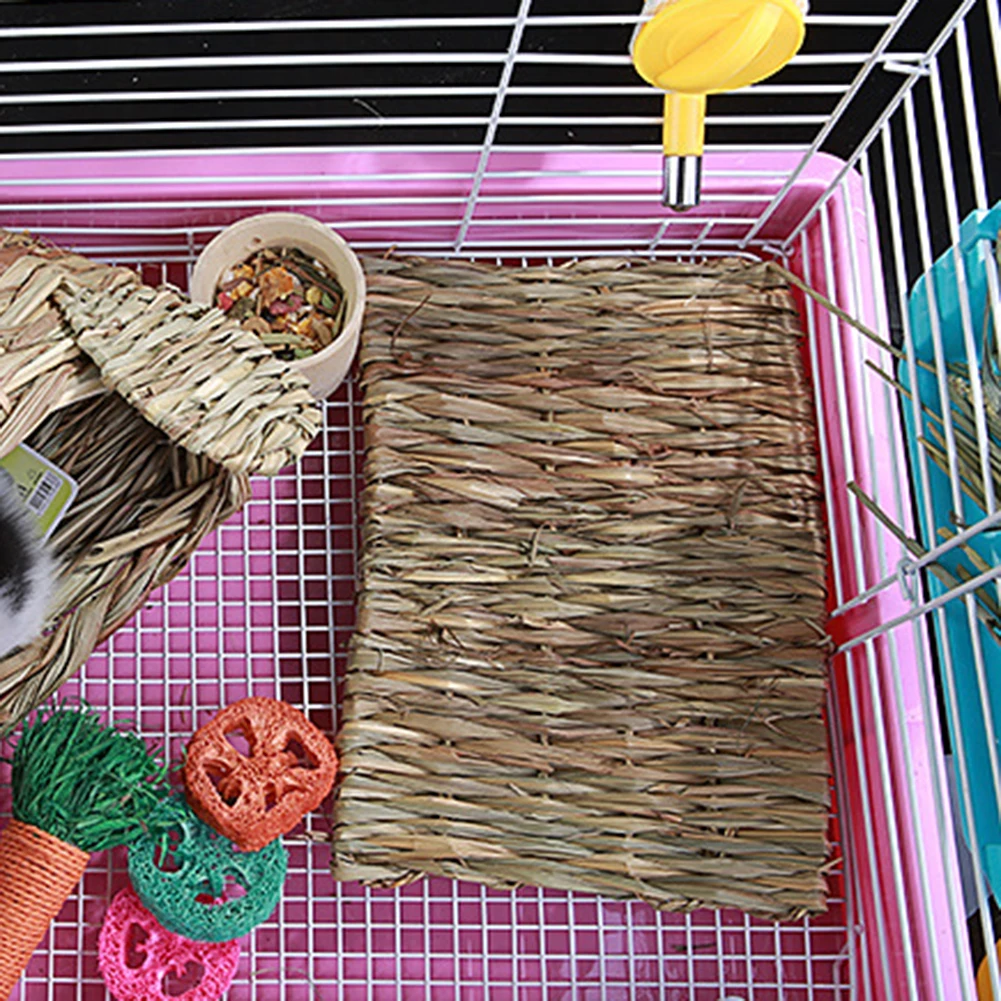 hot!Grass Woven Guinea Pig Rabbit Hamster Bed Mat Straw Nest Cage Pet Chew Toy Pad