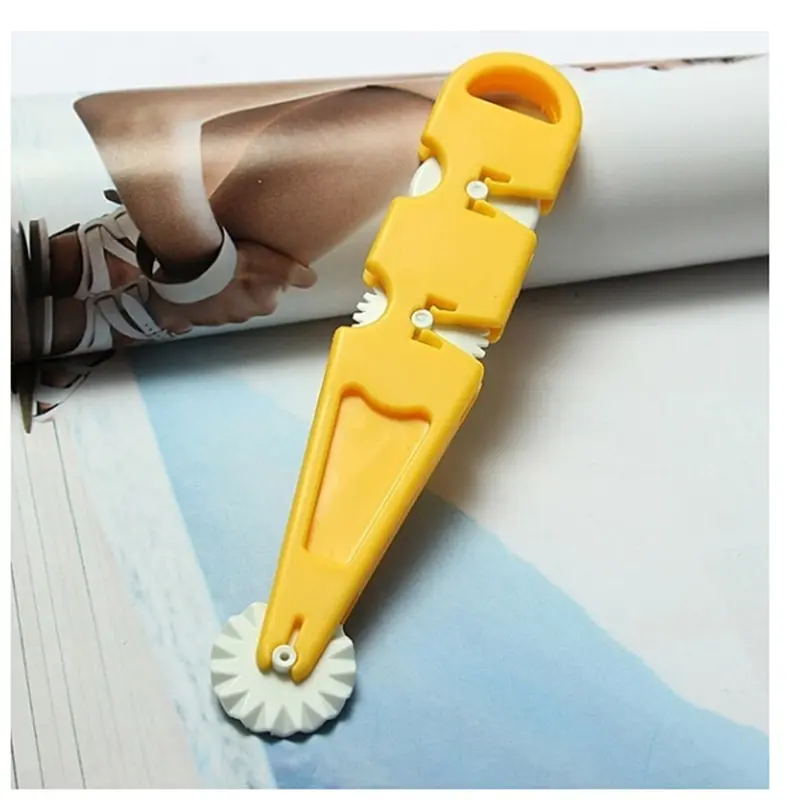 

3Wheel Round Fondant Embosser Cutter Cake Decorating Tool Pastry Sugarcraft Pad Lace Cutter Knife Baking Mould