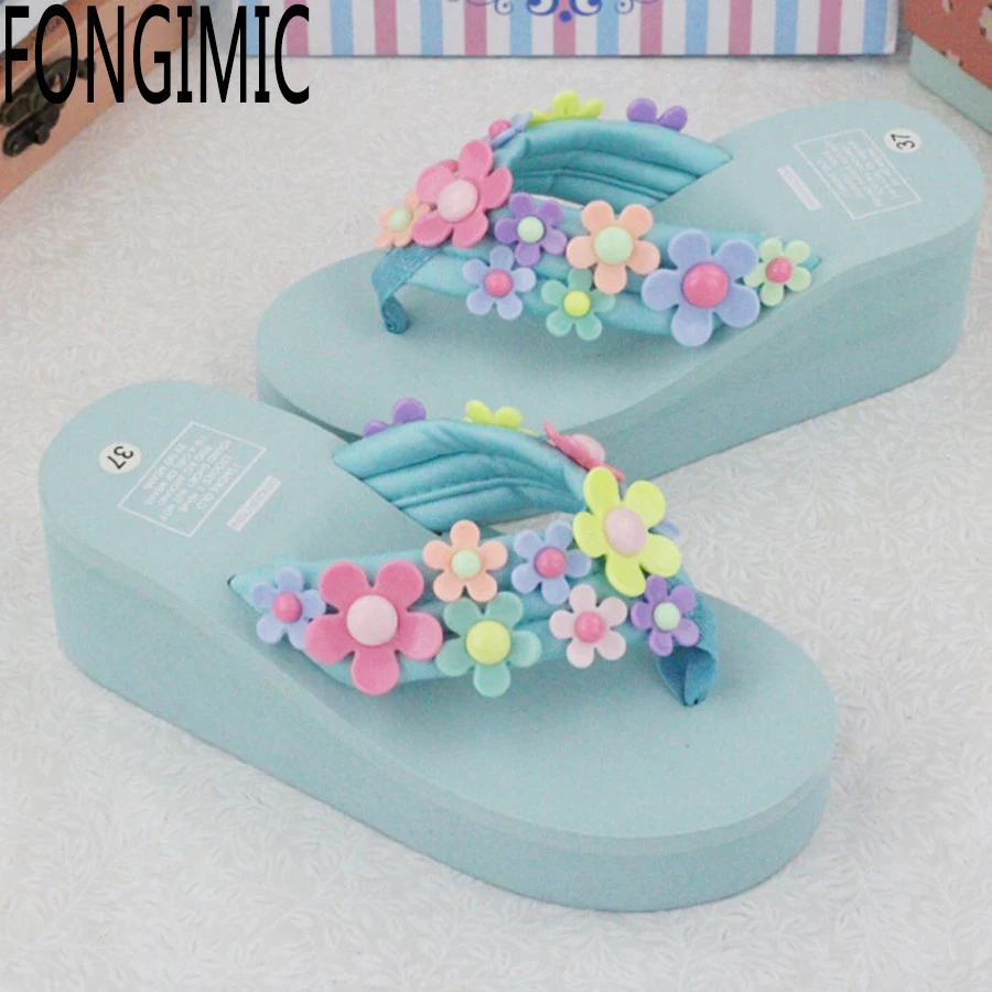 

Fashion Styel Hot Sale Summer Time Women Casual Wear Flip Flops Two Colors Wedges High Heel Sweet Looking Colorful Flower Cozy