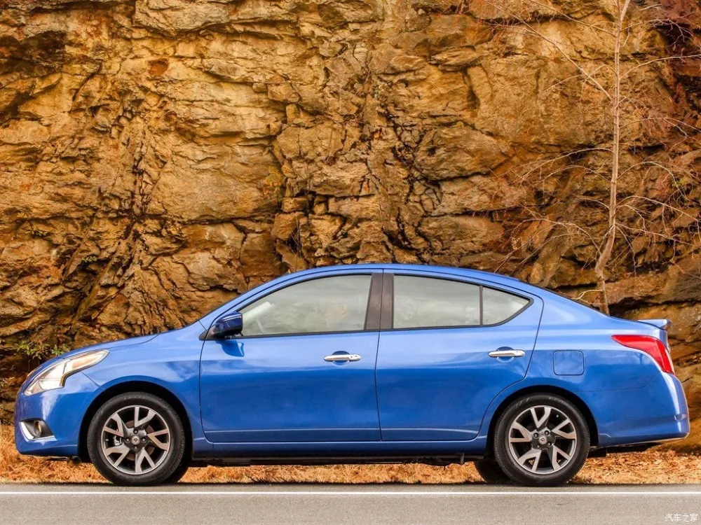 Автомобильный Стайлинг для Nissan Versa Sedan аксессуары- хромированный передний противотуманный светильник, рамка для лампы, накладка, автомобильные наклейки