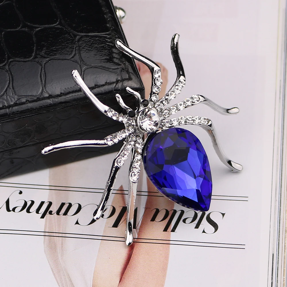 

Fashion Metal Gold Insect Crystal Spider Brooch Pin Shawl Badge Blue Rhinestone Lapel Pins and Brooches Shirt Collar Accessories