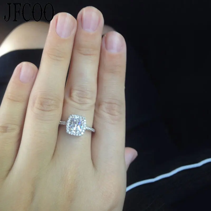 

2019 Simple Fashion Wedding Temperament Ring Show Elegant Jewelry Womens White Drill Filled Rings gift Dropshipping