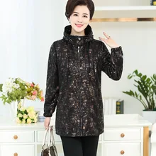 Free shipping 2016 Elderly women’s autumn Windbreaker outerwear Women in the long sleeved with causal lady loose overcoat sale