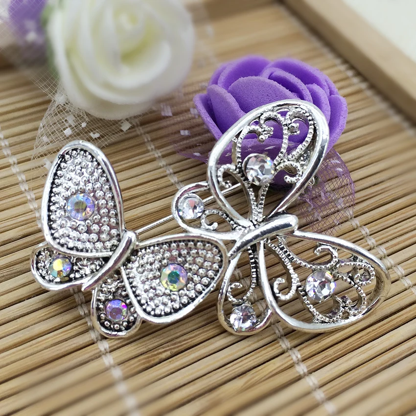 

Free shipping elegant double butterfly animal design brooch 29*43mm silver-color fashion scarf clothes wholesale jewelry B1202