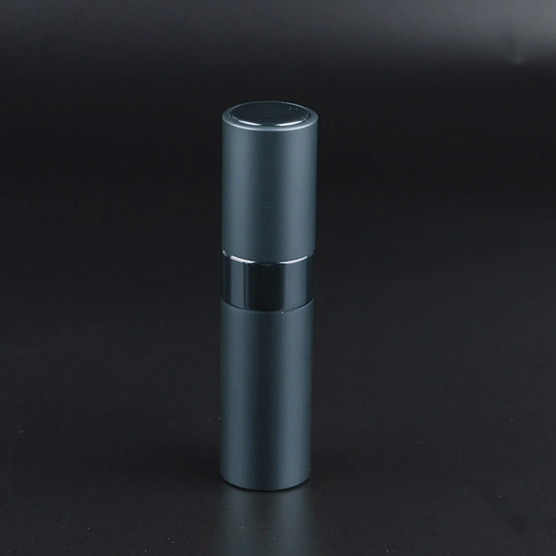 

TelescopicRotary Dispensing Portable-Mini-Travel-Perfume-Bottle-Atomizer-7-Colors-Parfum-Bottles-For-Spray-Scent-Pump-Case 8ML