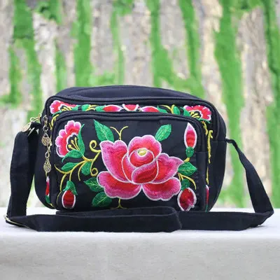 

Fashion New Vintage Embroidered Small Women Handbags!Nice Floral embroidery Lady shoulder&Crossbody bags Top Three-zippers bags
