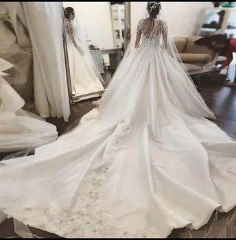 

Dubai Bridal Dresses Long Sleeve Bride Gowns Newest Ball Gown Wedding Vintage Lace Bride Dress Lace Up vestido de noiva