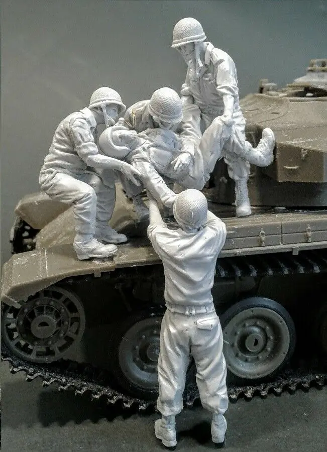Unassambled 1/35 конфликты бак несчастных случаев (5 фигурок) (без бака) статуэтка в виде