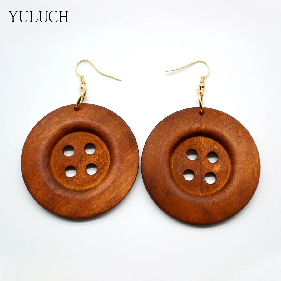 

2017 hollow Big green color hoop wood earring hollow 2016 personality New design handmade