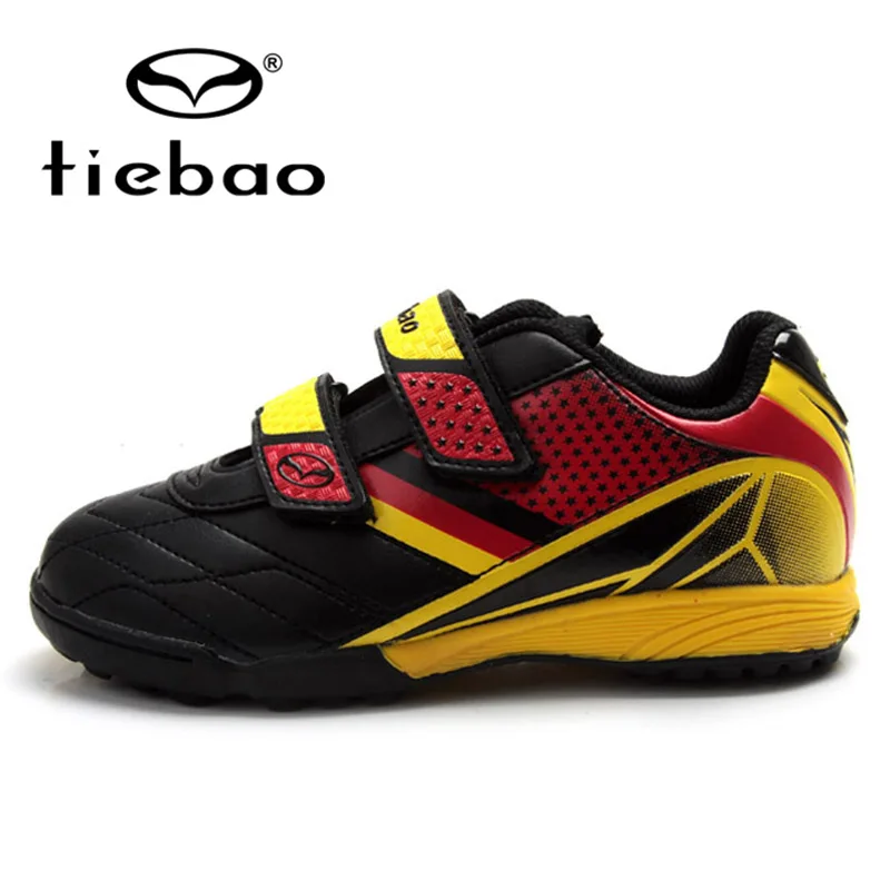 best shoes for indoor flag football