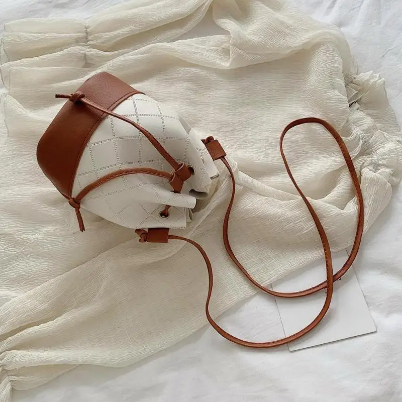 ضرب اللون حقيبة كتف صغيرة رسول حقائب بو الجلود عارضة النساء شعرية الرباط دلو Crossbody أكياس Bolsas الأنثوية ضرب اللون حقيبة كتف صغيرة رسول حقائب بو الجلود عارضة النساء شعرية الرباط دلو Crossbody أكياس Bolsas الأنثوية