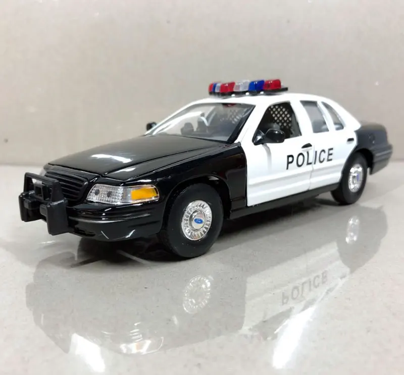 WELLY 1/24 масштаб США 1999 Ford Crown Victoria литая металлическая модель автомобиля игрушка для подарка/коллекции/детей