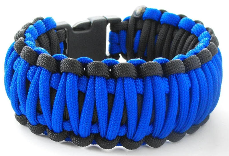 double-King-Cobra-Paracord-Survival-Bracelet-550-lb-tested-cord-Wrist-Sizes-Reversable-Climbing-Camping-survival (3)